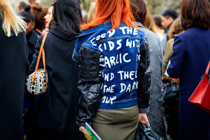 atmosphere details, AUTUMN WINTER 2017-2018, AW 17-18, back detail, blue denim, denim jacket, detail, FALL WINTER 2017-2018, fashion week, frenchystyle, FW, FW 17-18, graphic jacket, horizontal, jonathan paciullo, PARIS, PFW, printed jacket, street style, taylor tomasi hill