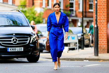 beige shoes, bettina looney, blue jumpsuit, brown bag, burberry, checked, high heels, leather bag, leather shoes, necklace, plaid, printed shoes, tartan, trousers, fashion week, frenchystyle, FW, jonathan paciullo, street style, LFW, LONDON, SPRING SUMMER 2019, SS 19, atmosphere details, horizontal, full length