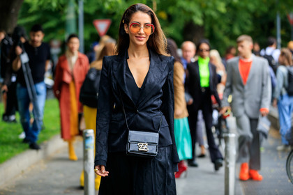 jessica kahawaty, fendi bag, fendi look, fendi skirt, fendi jacket, big sunglasses, red sunglasses, round shape sunglasses, strassed sunglasses, metalic frame sunglasses, black skirt, black jacket, black bag, polish bag, fendi sunglasses, crossbody bag, street style, jonathan paciullo, FW, frenchystyle, fashion week, MFW, MILAN, SPRING SUMMER 2020, SS 20