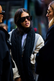 aviator sunglasses, black scarf, black sunglasses, detail, Gilda Ambrosio, oversize sunglasses, sunglasses, street style, jonathan paciullo, FW, frenchystyle, fashion week, PFW, PARIS, SPRING SUMMER 2022, SS 22, vertical, atmosphere details
