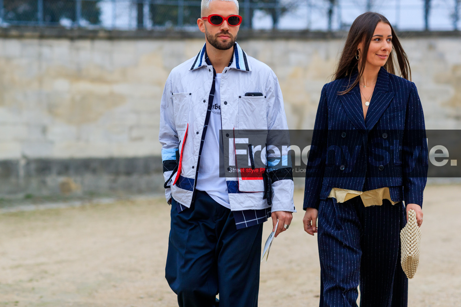 atmosphere details, beige bag, black pants, blazer, blue jacket, blue pants, blue suit, detail, fashion week, frenchystyle, FW, graphic bag, graphic jacket, graphic pants, graphic suit, horizontal, jonathan paciullo, leather bag, PARIS, PFW, printed jacket, printed pants, printed suit, SPRING SUMMER 2018, SS 18, street style, striped jacket, striped pants, striped suit, sunglasses, trousers, white jacket, white t shirt, alice & j.s
