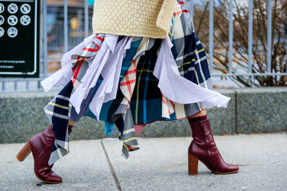 beige cardigan, checked, graphic dress, high heels, leather shoes, plaid, printed dress, red boots, tartan, street style, jonathan paciullo, FW, frenchystyle, fashion week, NYFW, NEW YORK, AUTUMN WINTER 2018-2019, AW 18-19, FALL WINTER 2018-2019, FW 18-19, atmosphere details, horizontal, detail