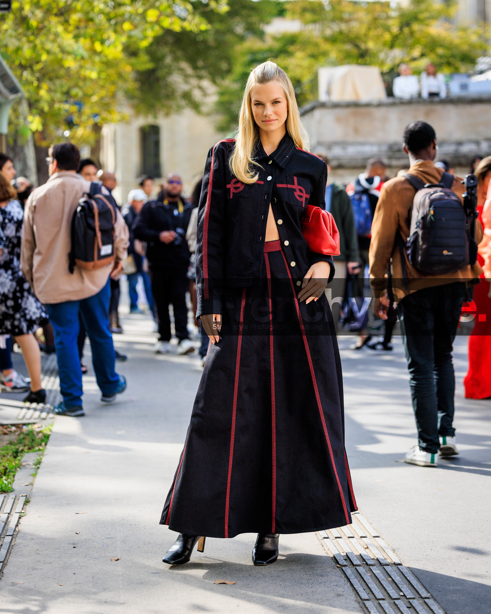 PARIS, PFW, fashion week, frenchystyle, FW, jonathan paciullo, street style, SPRING SUMMER 2024, SS 24, full length, vertical