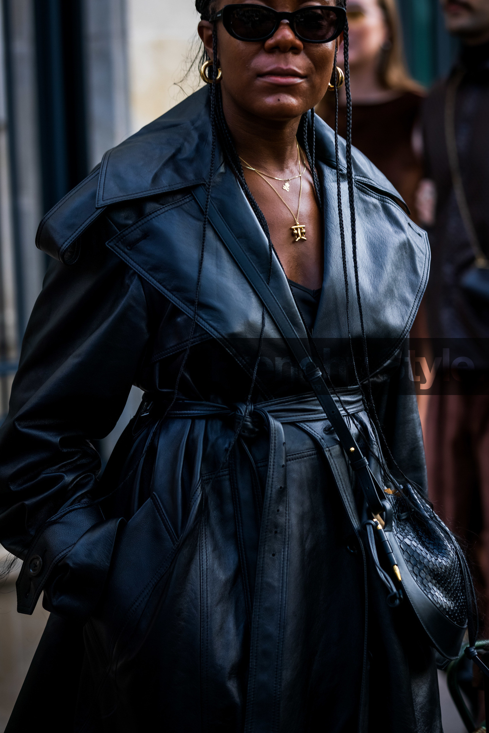 bag, black bag, black coat, black monochrome, black sunglasses, black trench, crossbody bag, earrings, gold earrings, gold hoops, gold necklace, Jessica Willis, leather coat, leather trench, monochrome, necklace, sunglasses, trenchcoat, street style, jonathan paciullo, FW, frenchystyle, fashion week, PFW, PARIS, SPRING SUMMER 2022, SS 22, vertical, atmosphere details