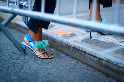 atmosphere details, detail, fashion week, feathers, frenchystyle, FW, grey shoes, high heels, horizontal, jonathan paciullo, leather shoes, NEW YORK, NYFW, prada, SPRING SUMMER 2018, SS 18, street style