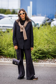 bag, beige knitwear, black bag, black blazer, black pants, blazer, clogs, flare pants, knitwear, large pants, leather bag, pants, sabots, sunglasses, PARIS, PFW, fashion week, frenchystyle, FW, jonathan paciullo, street style, SPRING SUMMER 2022, SS 22, vertical, full length