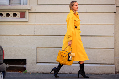 yellow dress, yellow jacket, jacket dress, long dress, belted dress, belted jacket, long sleeves dress, dress shirt, yellow bag, yellow leather bag, fendi bag, openwork bag, peekaboo bag, multi bag, hand bag, black boots, high boots, high heels boots, fendi boots, golden necklace, long necklace, stone necklace, fendi look, fendi dress, nina suess, fashion week, frenchystyle, FW, jonathan paciullo, street style, MFW, MILAN, SPRING SUMMER 2021, SS 21, horizontal, atmosphere details, full length