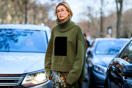 atmosphere details, AUTUMN WINTER 2017-2018, AW 17-18, balwin, detail, FALL WINTER 2017-2018, fashion week, frenchystyle, FW, FW 17-18, glitter, green skirt, green sweater, hailey baldwin, horizontal, jonathan paciullo, PARIS, PFW, sequined skirt, street style