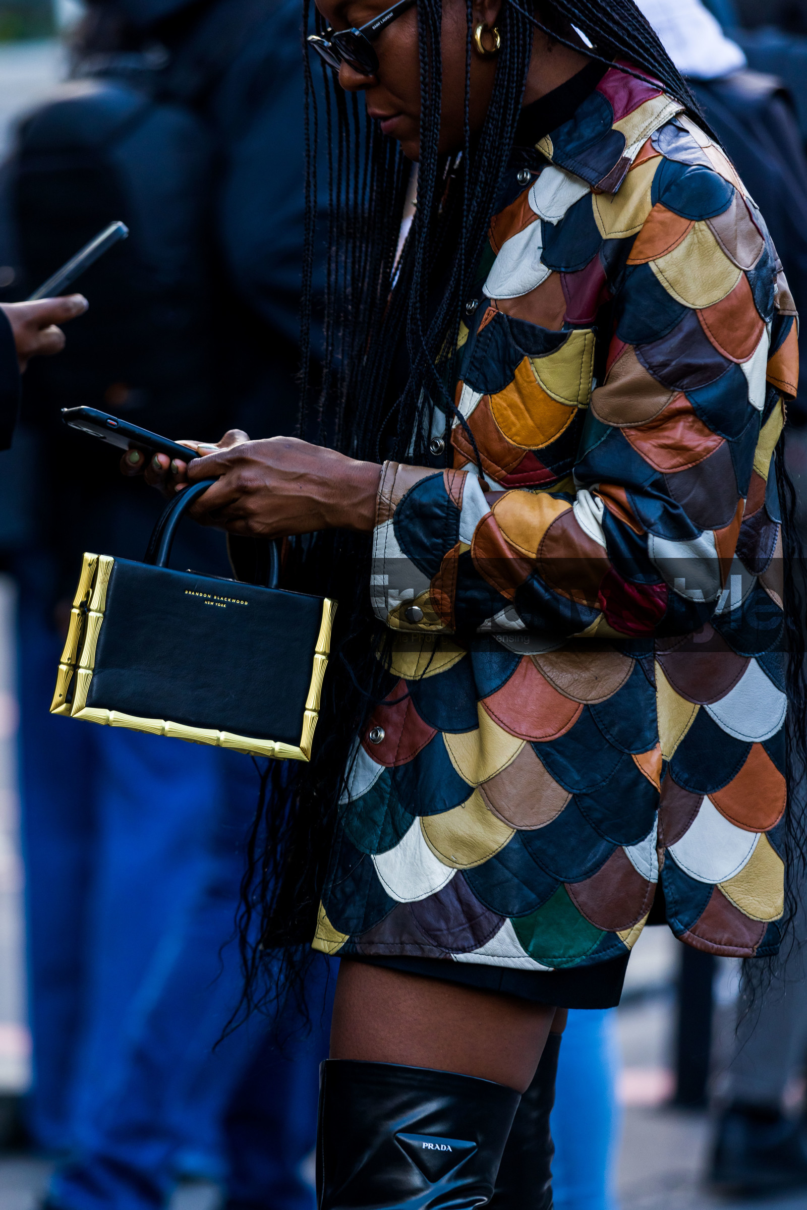 bag, blue jumpsuit, color, hermes bag, jean, jumpsuit, orange scarf, patchwork, printed scarf, scarf, scarf belt, straw bag, Susie Lau, yellow bag, fashion week, frenchystyle, FW, jonathan paciullo, street style, PFW, PARIS, SPRING SUMMER 2022, SS 22, vertical, atmosphere details