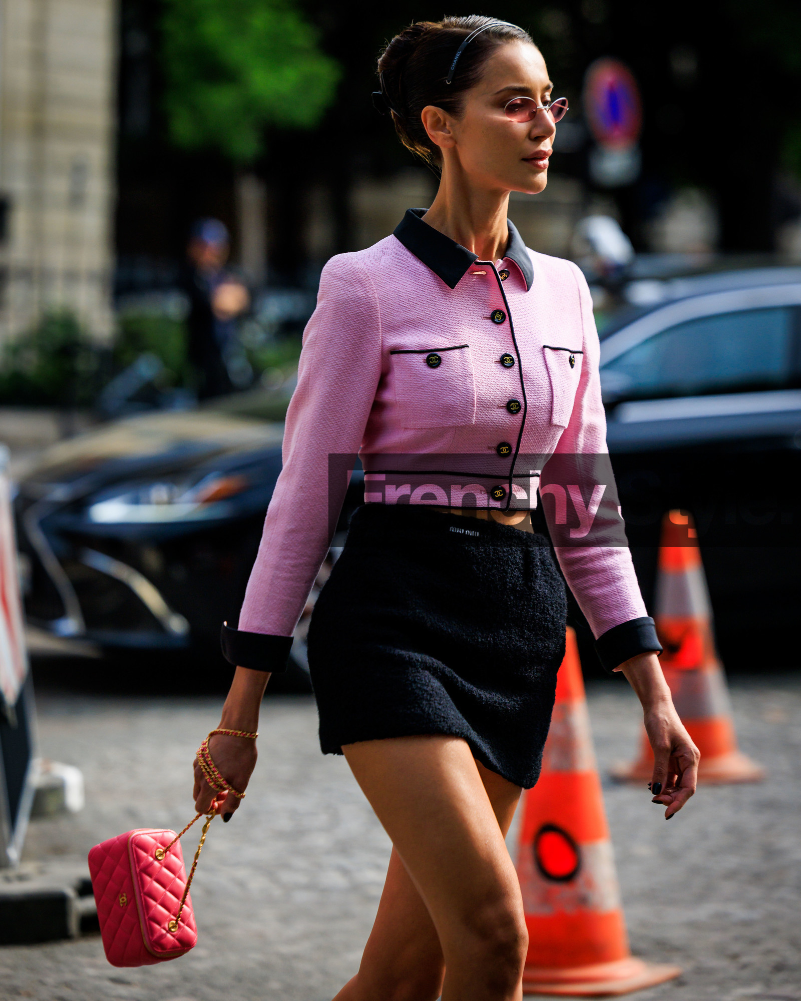 fashion week, frenchystyle, FW, jonathan paciullo, street style, PFW, PARIS, FW 23-24, FALL WINTER 2023-2024, AUTUMN WINTER 2023-2024, HAUTE COUTURE, vertical, atmosphere details, detail