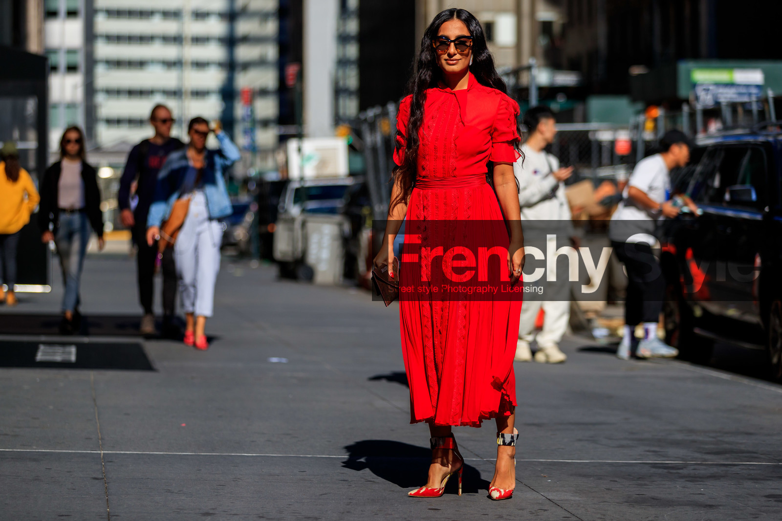 graphic shoes, high heels, leather shoes, printed shoes, red dress, red shoes, sunglasses, tone on tone, total look red, fashion week, frenchystyle, FW, jonathan paciullo, street style, NEW YORK, NYFW, SPRING SUMMER 2020, SS 20, horizontal, atmosphere details, full length