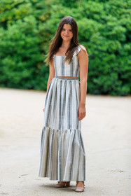dior skirt, dior top, dior total look, dior shoes, striped skirt, striped top, long skirt, tank top, sleeveless top, white top, blue top, cropped top, nude shoes, leather shoes, nude leather shoes, fashion week, frenchystyle, FW, jonathan paciullo, street style, PFW, PARIS, AUTUMN WINTER 2021-2022, FALL WINTER 2021-2022, FW 21-22, vertical, full length