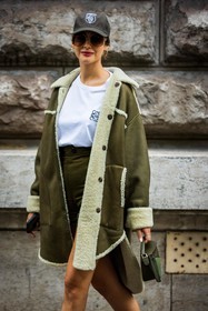 bag, beige bag, cap, coat, green bag, khaki bag, khaki cap, khaki coat, khaki short, loewe look, logo print, Nour Arida, shearling coat, short, sock, sunglasses, t-shirt, white t-shirt, street style, jonathan paciullo, FW, frenchystyle, fashion week, PFW, PARIS, SPRING SUMMER 2022, SS 22, vertical, atmosphere details