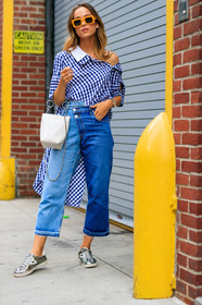 asymetric, blue denim, blue shirt, checked, denim pants, gingham, graphic shirt, grey sneakers, jeans, leather bag, leather shoes, off the shoulder, plaid, printed shirt, shiny shoes, silver shoes, sunglasses, trousers, white bag, fashion week, frenchystyle, FW, jonathan paciullo, street style, NYFW, NEW YORK, SPRING SUMMER 2019, SS 19, vertical, full length