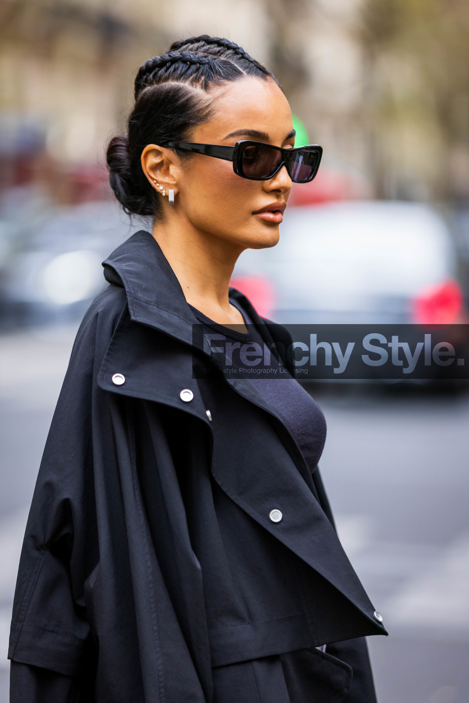 Amina Muaddi, black coat, black sunglasses, black t-shirt, braid, coat, hairstyle, rectangle sunglasses, sunglasses, street style, jonathan paciullo, FW, frenchystyle, fashion week, PFW, PARIS, SPRING SUMMER 2022, SS 22, vertical, atmosphere details