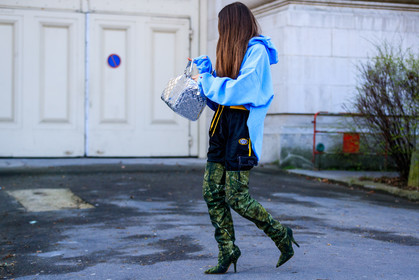atmosphere details, AUTUMN WINTER 2017-2018, AW 17-18, black shorts, blue sweater, FALL WINTER 2017-2018, fashion week, frenchystyle, full length, FW, FW 17-18, green boots, high boots, high heels, hoodie, horizontal, jonathan paciullo, leather bag, leather shoes, louis vuitton, monogram, PARIS, PFW, printed shoes, shiny bag, silver bag, street style, trousers, ursina gysi