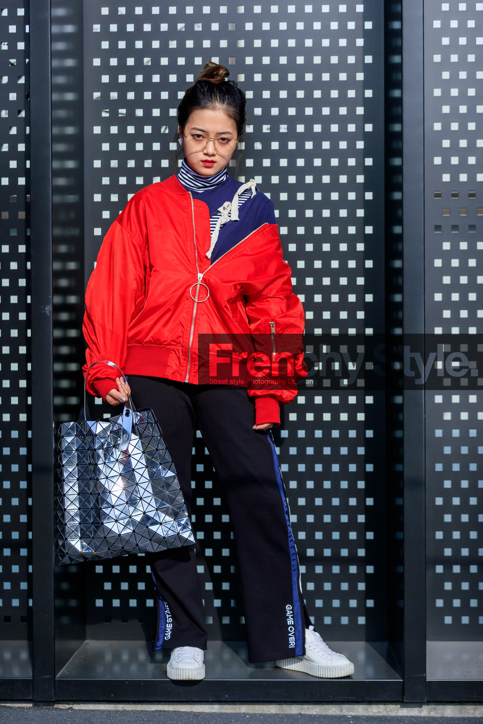 AUTUMN WINTER 2017-2018, AW 17-18, black pants, blue sweater, bomber jacket, FALL WINTER 2017-2018, fashion week, frenchystyle, full length, FW, FW 17-18, geometric, graphic bag, issey miyake, jonathan paciullo, leather bag, leather shoes, MFW, MILAN, red jacket, silver bag, street style, trousers, vertical, white sneakers