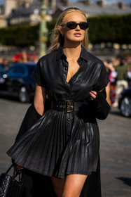 animal print, bag, beige jumpsuit, black bag, black boots, boots, curly hair, dior bag, dior look, jumpsuit, leather bag, leopard jumpsuit, leopard print, oversize sunglasses, patent boots, patent plateform, plateform boots, quilted bag, Sira Pevida, sunglasses, zipped jumpsuit, street style, jonathan paciullo, FW, frenchystyle, fashion week, PFW, PARIS, SPRING SUMMER 2022, SS 22, vertical, atmosphere details, model