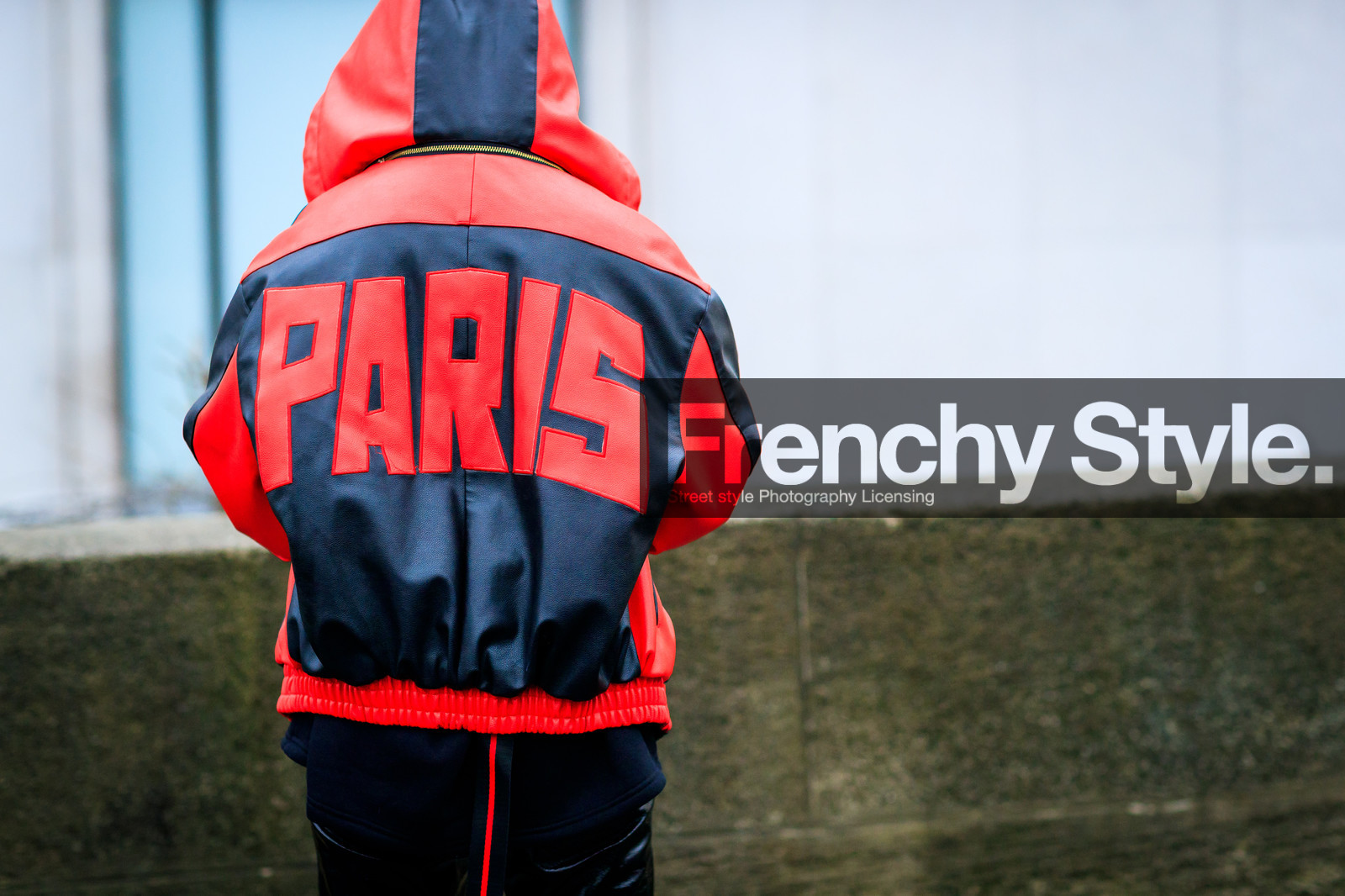 atmosphere details, AUTUMN WINTER 2017-2018, AW 17-18, back detail, detail, FALL WINTER 2017-2018, fashion week, frenchystyle, FW, FW 17-18, hood, horizontal, jonathan paciullo, message, PARIS, PFW, printed jacket, red jacket, street style