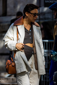 bag, beige jacket, beige pants, brown cardigan, camel bag, cardigan, jacket, loewe bag, pants, street style, jonathan paciullo, FW, frenchystyle, fashion week, PFW, PARIS, SPRING SUMMER 2022, SS 22, vertical, atmosphere details