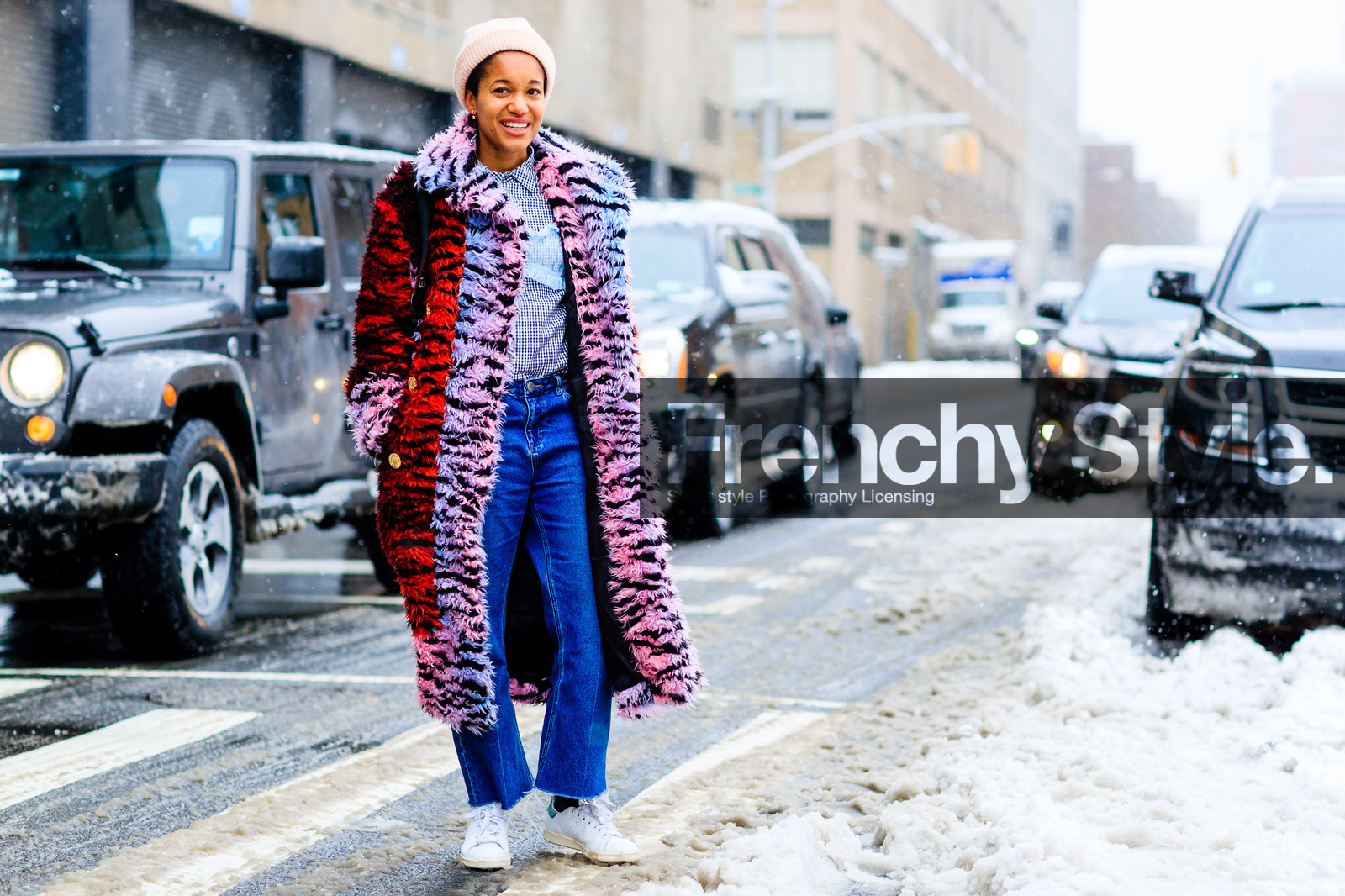 atmosphere details, AUTUMN WINTER 2017-2018, AW 17-18, black gloves, black jacket, FALL WINTER 2017-2018, fashion week, frenchystyle, full length, fur collar, FW, FW 17-18, horizontal, iphone, jonathan paciullo, leather jacket, NEW YORK, NYFW, shearling, street style, tamu mcpherson, trousers, white fur