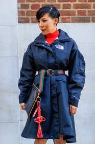 atmosphere details, balenciaga, black bag, black clutch, black coat, black jacket, blazer, detail, fashion week, frenchystyle, FW, jonathan paciullo, leather bag, LFW, LONDON, north face, parka, red sweater, SPRING SUMMER 2018, SS 18, street style, vertical