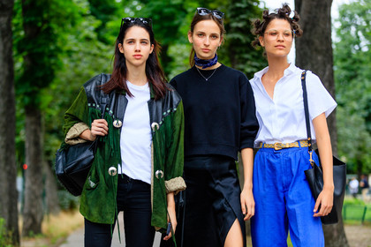 ari westphal, asymetric, atmosphere details, AUTUMN WINTER 2016-2017, AW 16-17, black bag, black denim, black skirt, black sweater, black top, blue bandana, blue pants, denim pants, detail, FALL WINTER 2016-2017, fashion week, frenchystyle, fringes, FW, FW 16-17, green jacket, HAUTE COUTURE, horizontal, jeans, jonathan paciullo, leather backpack, leather bag, leather jacket, MENSWEAR, model, PARIS, PFW, street style, suede jacket, trousers, waleska gorczevski, white shirt, white t shirt, wide pants