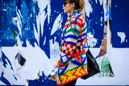 atmosphere details, AUTUMN WINTER 2016-2017, AW 16-17, black bag, blue cardigan, cardigan, checked cardigan, detail, fashion week, frenchystyle, FW, FW 16-17, horizontal, jonathan paciullo, leather bag, mansur gabriel, multicolor, NEW YORK, NYFW, street style, striped cardigan, sunglasses, white cardigan, woman