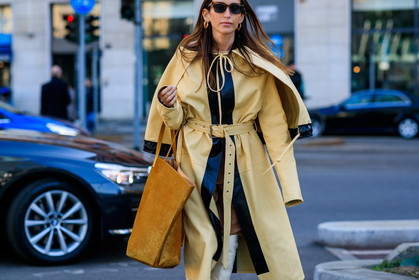 beige coat, camel bag, cape, chloe loulou de saison, earrings, headband, high boots, leather bag, leather coat, leather shoes, suede bag, sunglasses, trench coat, white shoes, MILAN, MFW, fashion week, frenchystyle, FW, jonathan paciullo, street style, AUTUMN WINTER 2019-2020, AW 19-20, FALL WINTER 2019-2020, FW 19-20, atmosphere details, detail, horizontal