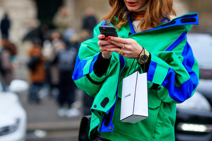 balenciaga, chanel, down jacket, green jacket, iphone, printed jacket, watch, fashion week, frenchystyle, FW, jonathan paciullo, street style, PFW, PARIS, SPRING SUMMER 2017, SS 17, HAUTE COUTURE, atmosphere details, detail, horizontal, ece sukan