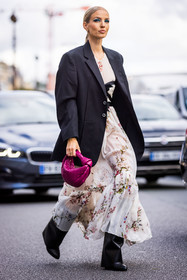 bag, black blazer, black boots, blazer, boots, bottega veneta bag, dress, floral, floral print, flower, givenchy boots, leather boots, Leonie Hanne, pink bag, printed dress, transparent dress, white dress, fashion week, frenchystyle, FW, jonathan paciullo, street style, PFW, PARIS, SPRING SUMMER 2022, SS 22, vertical, full length