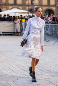 black boots, boots, clutch, louis vuitton look, Maria Olympia of Greece, ruffles, skirt, turtleneck, white skirt, white turtleneck, fashion week, frenchystyle, FW, jonathan paciullo, street style, PFW, PARIS, SPRING SUMMER 2022, SS 22, vertical, full length