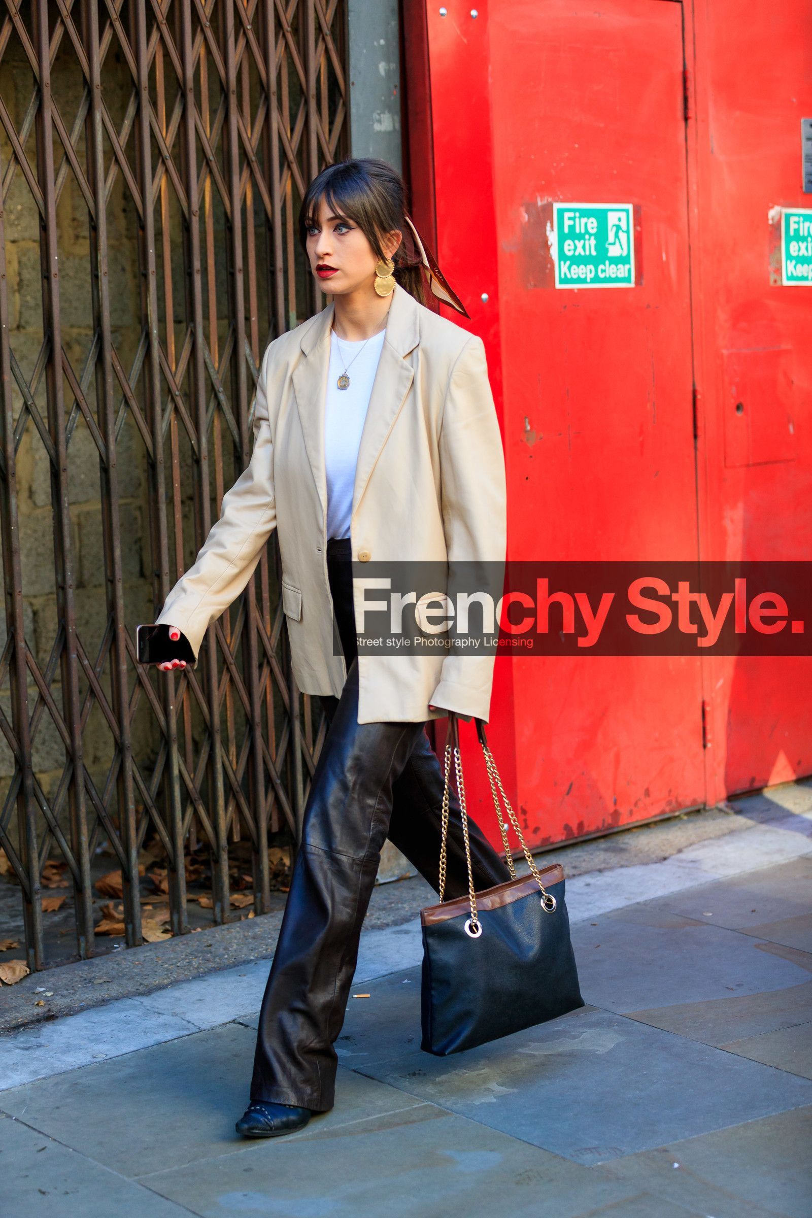beige jacket, black bag, black pants, black shoes, blazer, earrings, eyeliner, leather bag, leather pants, leather shoes, necklace, red lips, trousers, white t shirt, fashion week, frenchystyle, FW, jonathan paciullo, street style, LFW, LONDON, AUTUMN WINTER 2019-2020, AW 19-20, FW 19-20, FALL WINTER 2019-2020, vertical, full length