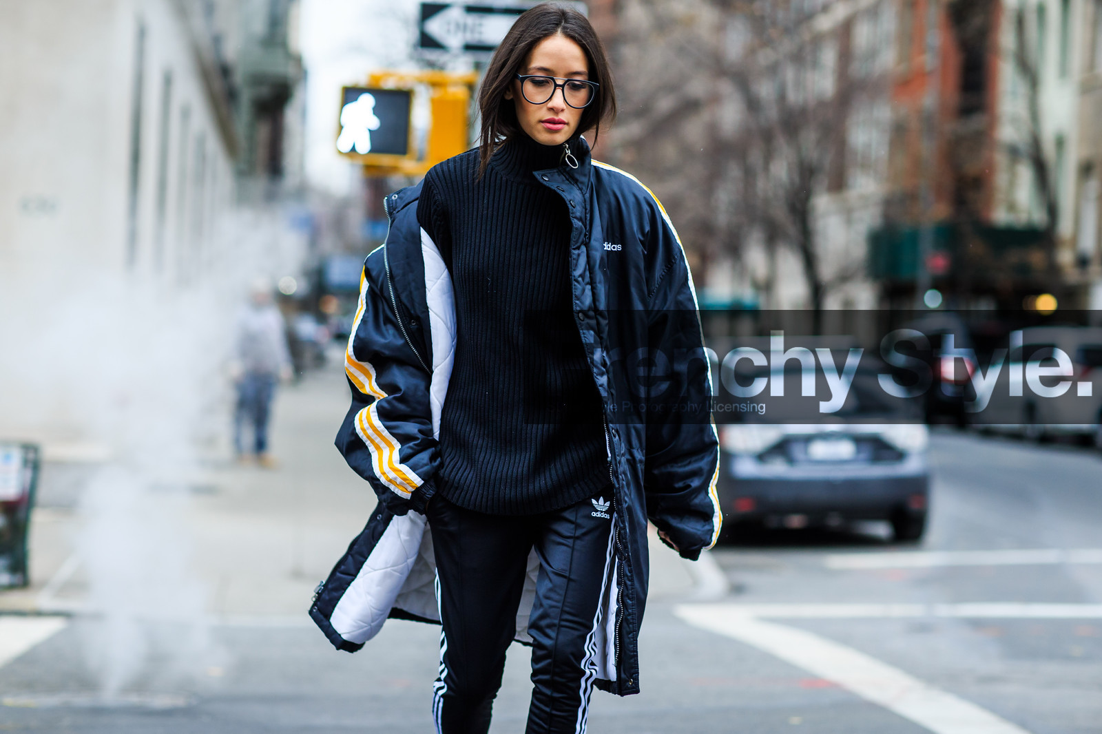 adidas, atmosphere details, AUTUMN WINTER 2016-2017, AW 16-17, black boots, black coat, black jacket, black pants, black sweater, christian louboutin, detail, down jacket, fashion week, frenchystyle, FW, FW 16-17, high heels, high hell, horizontal, jonathan paciullo, leather boots, NEW YORK, NYFW, street style, striped pants, tone on tone, total look black, trousers, turtleneck sweater, woman