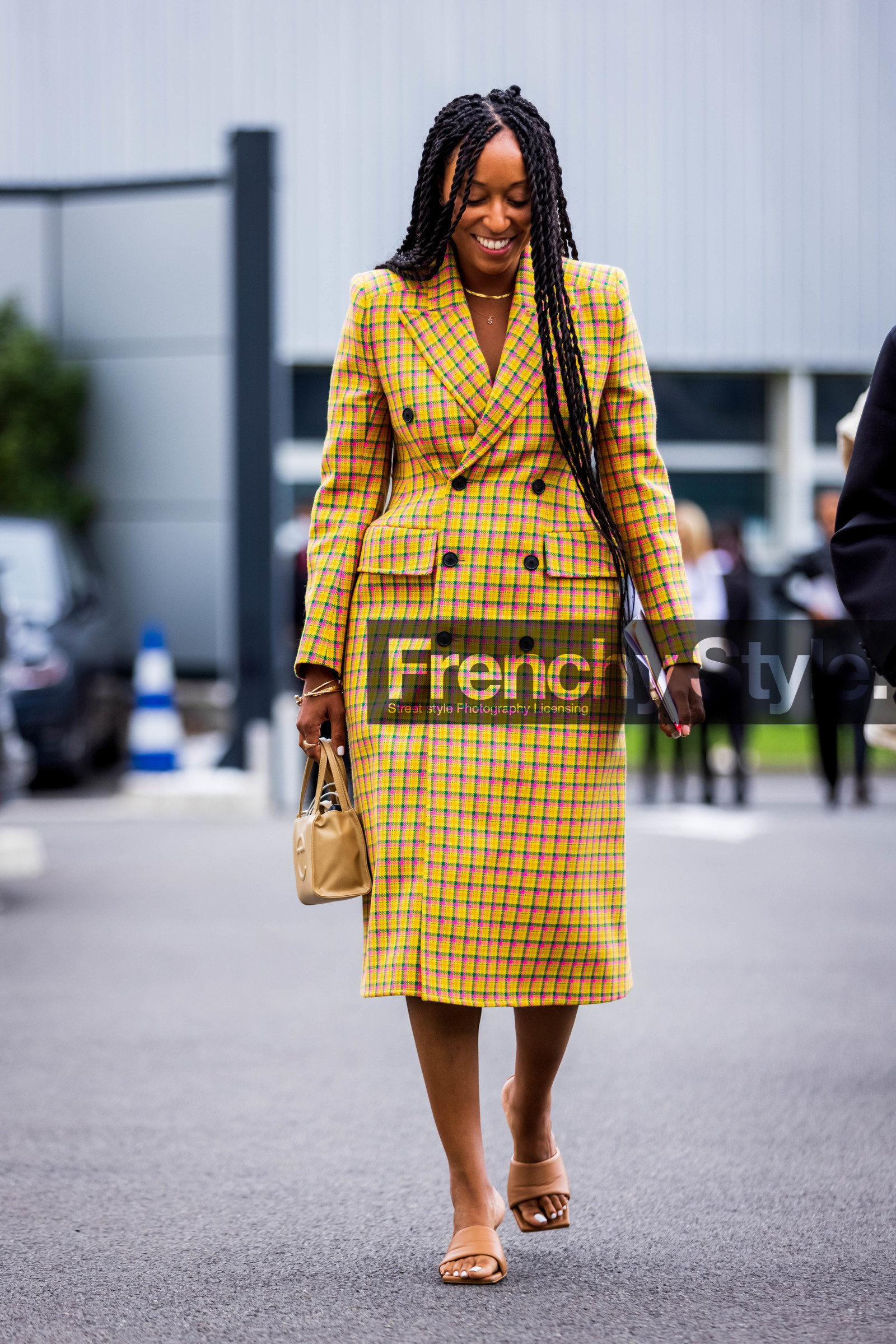 bag, balenciaga coat, beige bag, beige mules, beige sandals, check, coat, color, fluo pink, long coat, mules, print, printed coat, sandals, Shiona Turini, tartan coat, telfar bag, yellow coat, PARIS, PFW, fashion week, frenchystyle, FW, jonathan paciullo, street style, SPRING SUMMER 2022, SS 22, vertical, full length