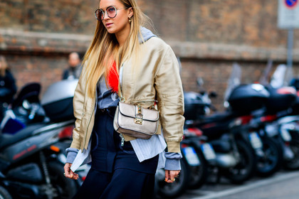 atmosphere details, AUTUMN WINTER 2017-2018, AW 17-18, black skirt, bomber jacket, detail, FALL WINTER 2017-2018, fashion week, frenchystyle, FW, FW 17-18, gold bag, golden jacket, grey sweater, horizontal, jonathan paciullo, leather bag, MFW, MILAN, nina suess, shiny bag, street style, striped shirt, studs, valentino
