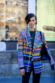 black bag, black pants, blazer, checked, geometric, graphic jacket, leather bag, model, multicolor jacket, necklace, plaid, printed jacket, striped jacket, trousers, PARIS, PFW, street style, jonathan paciullo, FW, frenchystyle, fashion week, AUTUMN WINTER 2019-2020, AW 19-20, FALL WINTER 2019-2020, FW 19-20, vertical, atmosphere details, detail