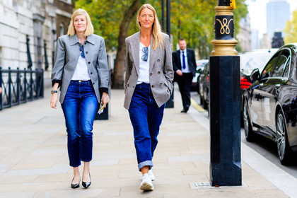 black shoes, blazer, checked, grey jacket, leather shoes, plaid, stella mccartney, sunglasses, trousers, white sneakers, white t shirt, fashion week, frenchystyle, FW, jonathan paciullo, street style, LFW, LONDON, SPRING SUMMER 2019, SS 19, atmosphere details, horizontal, full length