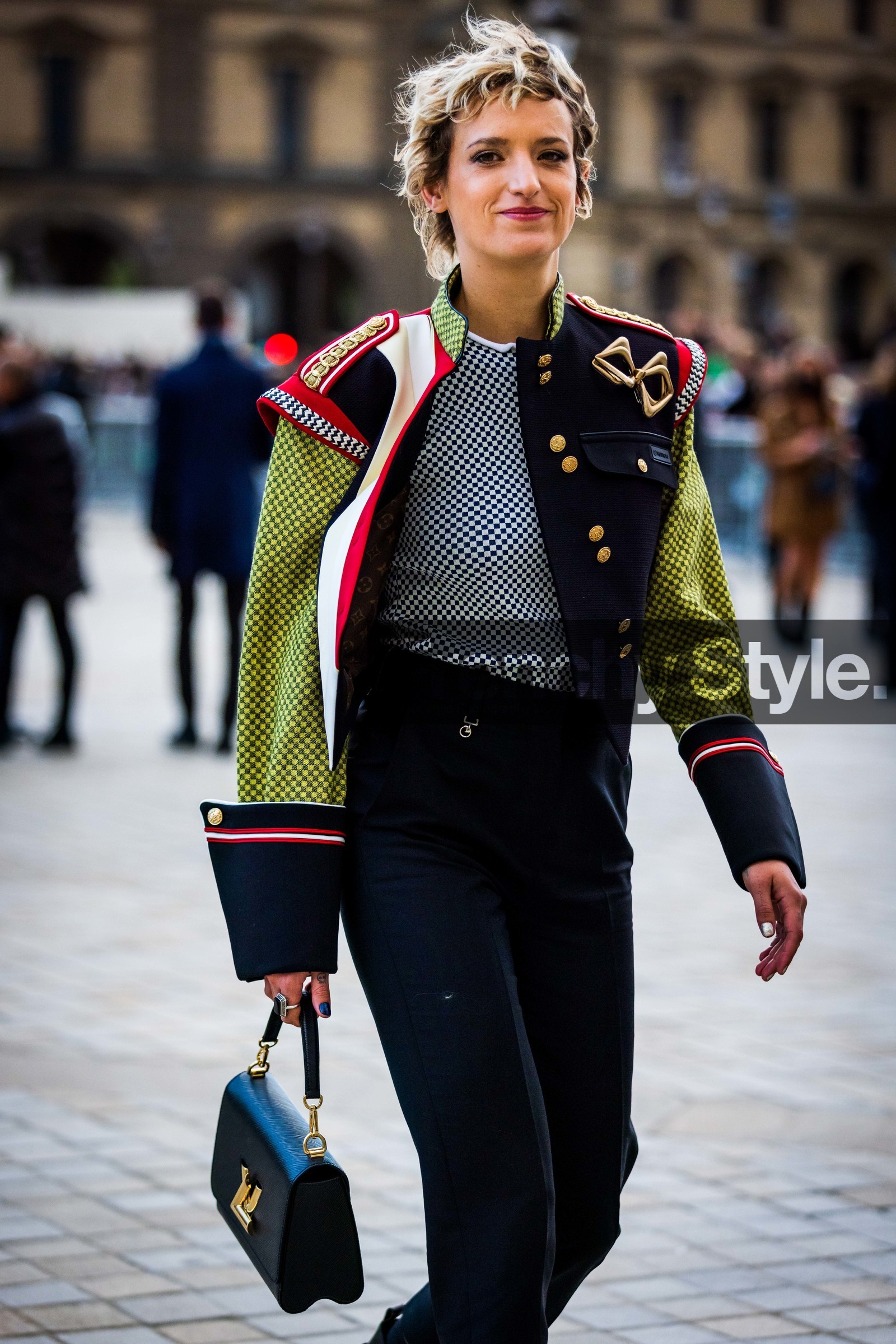 Agathe Rousselle, bag, black bag, black jacket, black pants, check, checked jacket, jacket, leather bag, louis vuitton bag, pants, print, printed top, white top, yellow jacket, fashion week, frenchystyle, FW, jonathan paciullo, street style, PFW, PARIS, SPRING SUMMER 2022, SS 22, vertical, atmosphere details