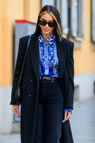 brittany xavier, black coat, black jeans, black leather bag, black leather belt, black sunglasses, shoulder bag, denim, denim shirt, blue shirt, cachemere printed shirt, etro shirt, fashion week, frenchystyle, FW, jonathan paciullo, street style, MFW, MILAN, AUTUMN WINTER 2020-2021, FALL WINTER 2020-2021, FW 20-21, vertical, atmosphere details, detail