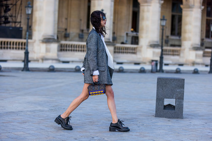bag, black loafers, blazer, brooch, brown bag, grey blazer, loafers, logo bag, louis vuitton bag, louis vuitton loafers, shirt, sunglasses, white shirt, Xiayan, fashion week, frenchystyle, FW, jonathan paciullo, street style, PFW, PARIS, SPRING SUMMER 2022, SS 22, horizontal, atmosphere details, full length
