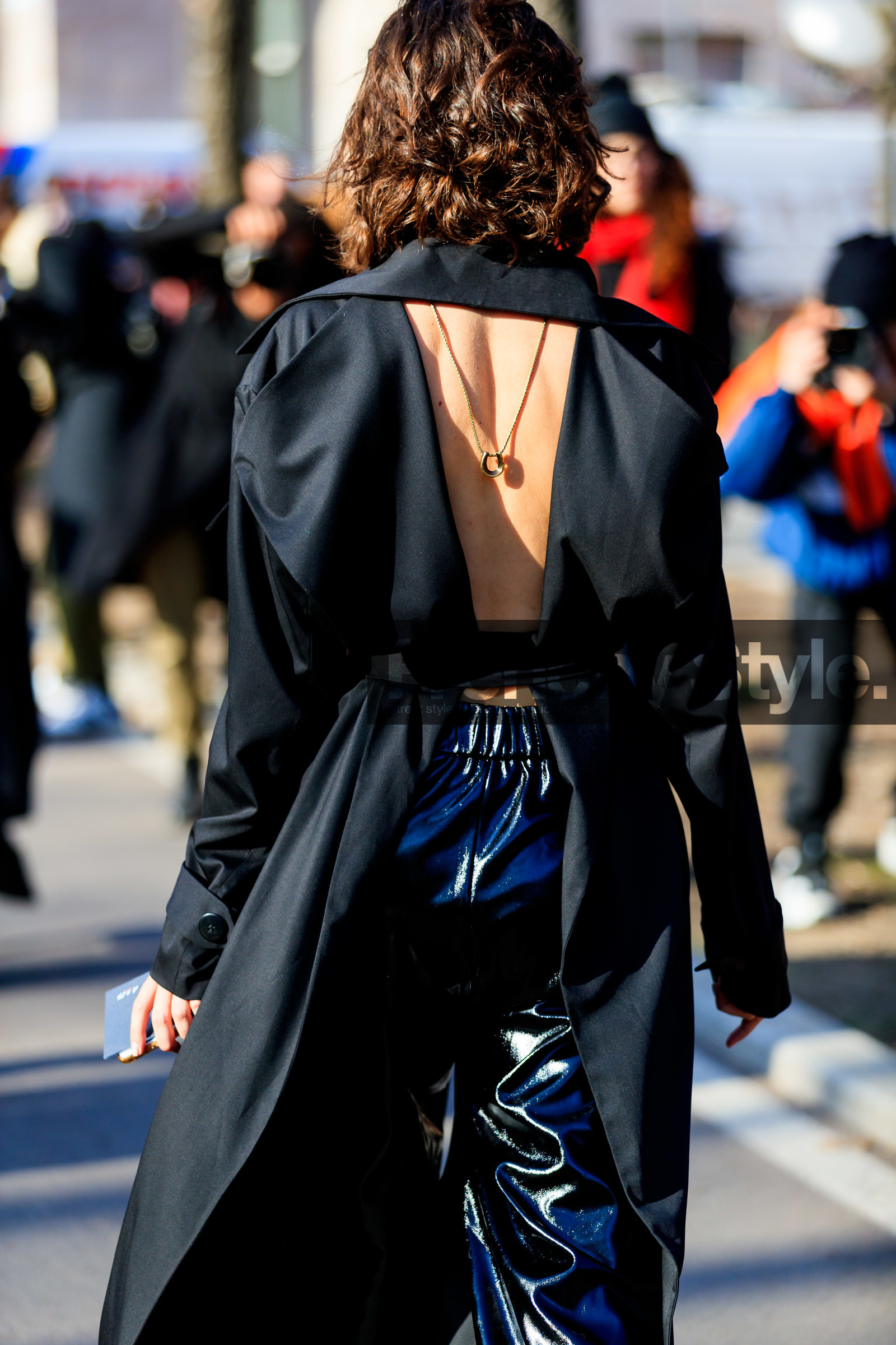 black jacket, black pants, necklace, open back, trousers, vinyl, MILAN, MFW, fashion week, frenchystyle, FW, jonathan paciullo, street style, AUTUMN WINTER 2019-2020, AW 19-20, FALL WINTER 2019-2020, FW 19-20, vertical, atmosphere details, detail