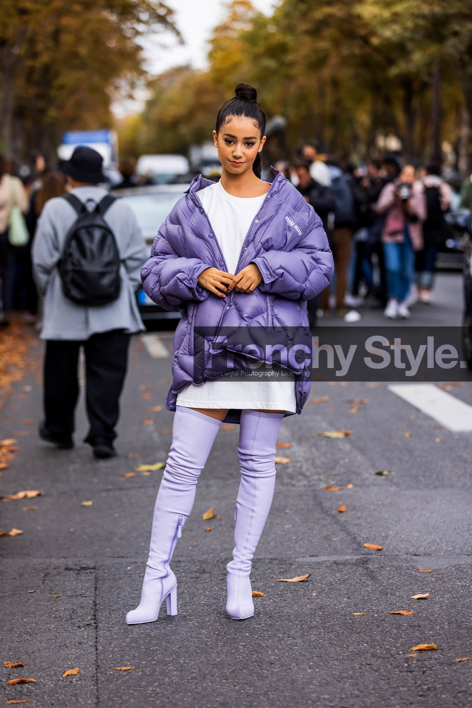 boots, coat, color, high boots, Lena Mahfouf, lila, lila boots, miu miu puffer, puffer, purple puffer, quilted coat, long t-shirt, white t-shirt, dress, white dress, short dress, fashion week, frenchystyle, FW, jonathan paciullo, street style, PFW, PARIS, SPRING SUMMER 2022, SS 22, vertical, full length