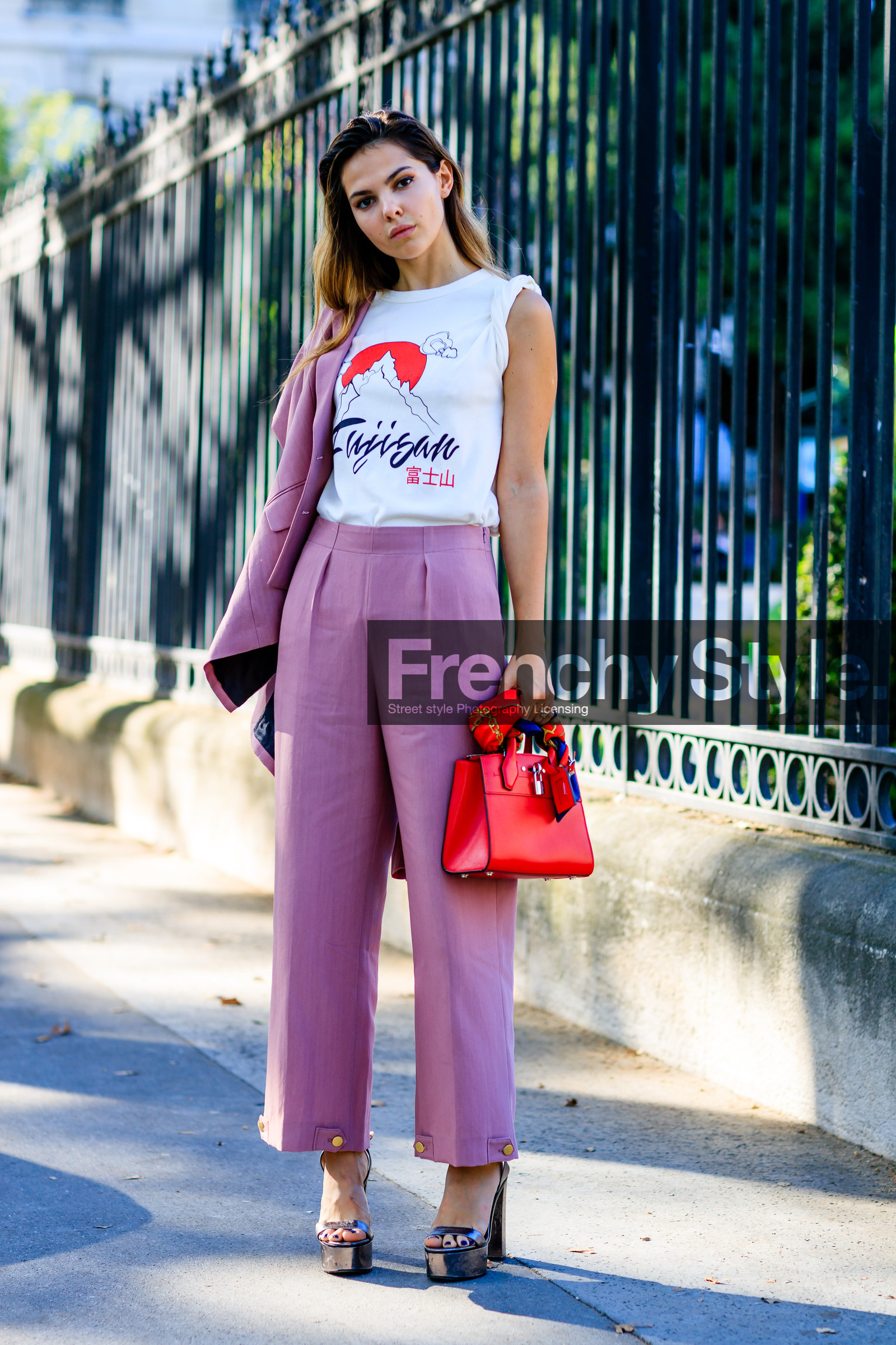 blazer, Doina Ciobanu, fashion week, frenchystyle, full length, FW, high heels, jonathan paciullo, leather bag, leather shoes, off the shoulder, PARIS, PFW, pink jacket, pink pants, printed t shirt, red bag, shiny shoes, silver shoes, SPRING SUMMER 2017, SS 17, street style, trousers, vertical, white t shirt