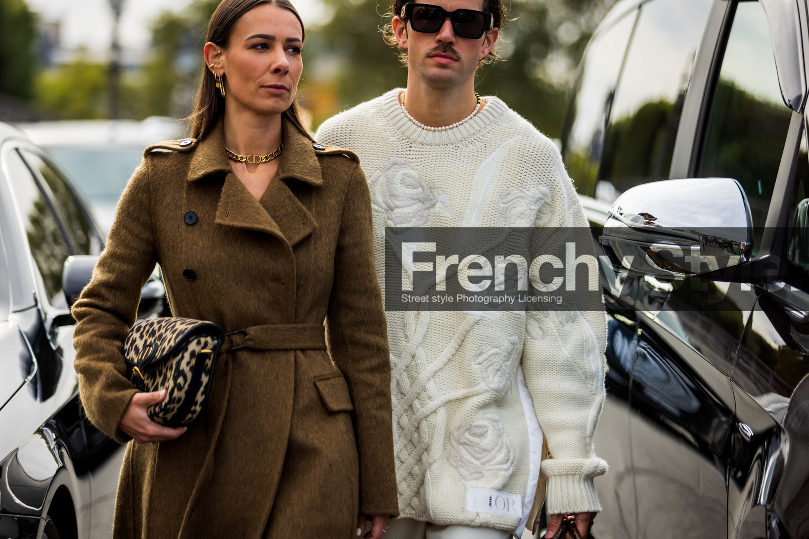 Alice Barbier, animal print, bag, black sunglasses, brown coat, choker, coat, couple, dior look, duo, earrings, floral print, flower, gold necklace, Jean-Sebastien Roques, jumper, knitwear, leopard bag, menswear, necklace, pearl necklace, printed bag, printed knit, sunglasses, white jumper, street style, jonathan paciullo, FW, frenchystyle, fashion week, PFW, PARIS, SPRING SUMMER 2022, SS 22, horizontal, atmosphere details