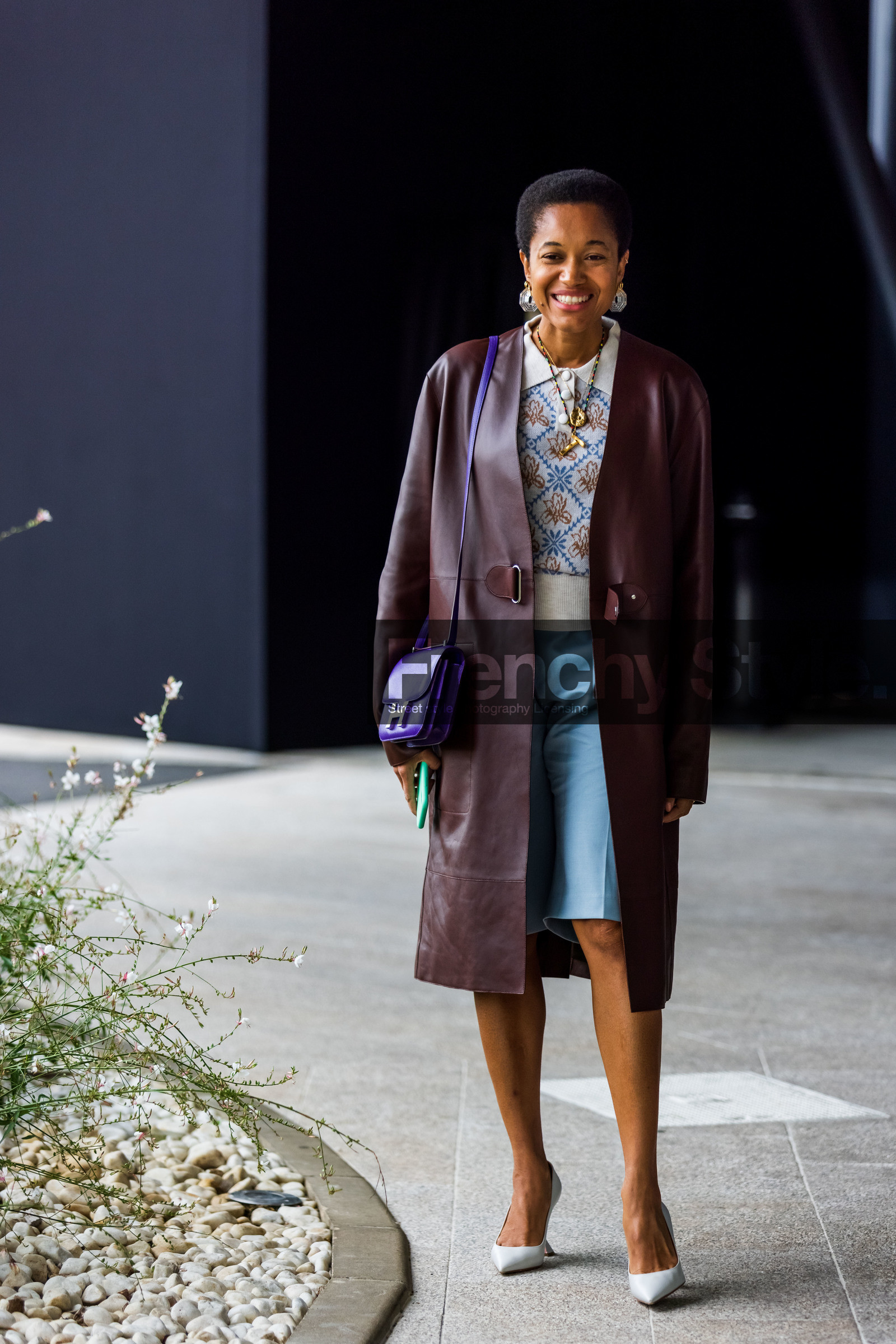 bag, beige polo, bermuda, blue bermuda, burgundy coat, coat, flower, gold necklace, heels, hermes bag, initial necklace, leather coat, necklace, polo, printed polo, purple bag, Tamu McPherson, white heels, PARIS, PFW, fashion week, frenchystyle, FW, jonathan paciullo, street style, SPRING SUMMER 2022, SS 22, vertical, full length