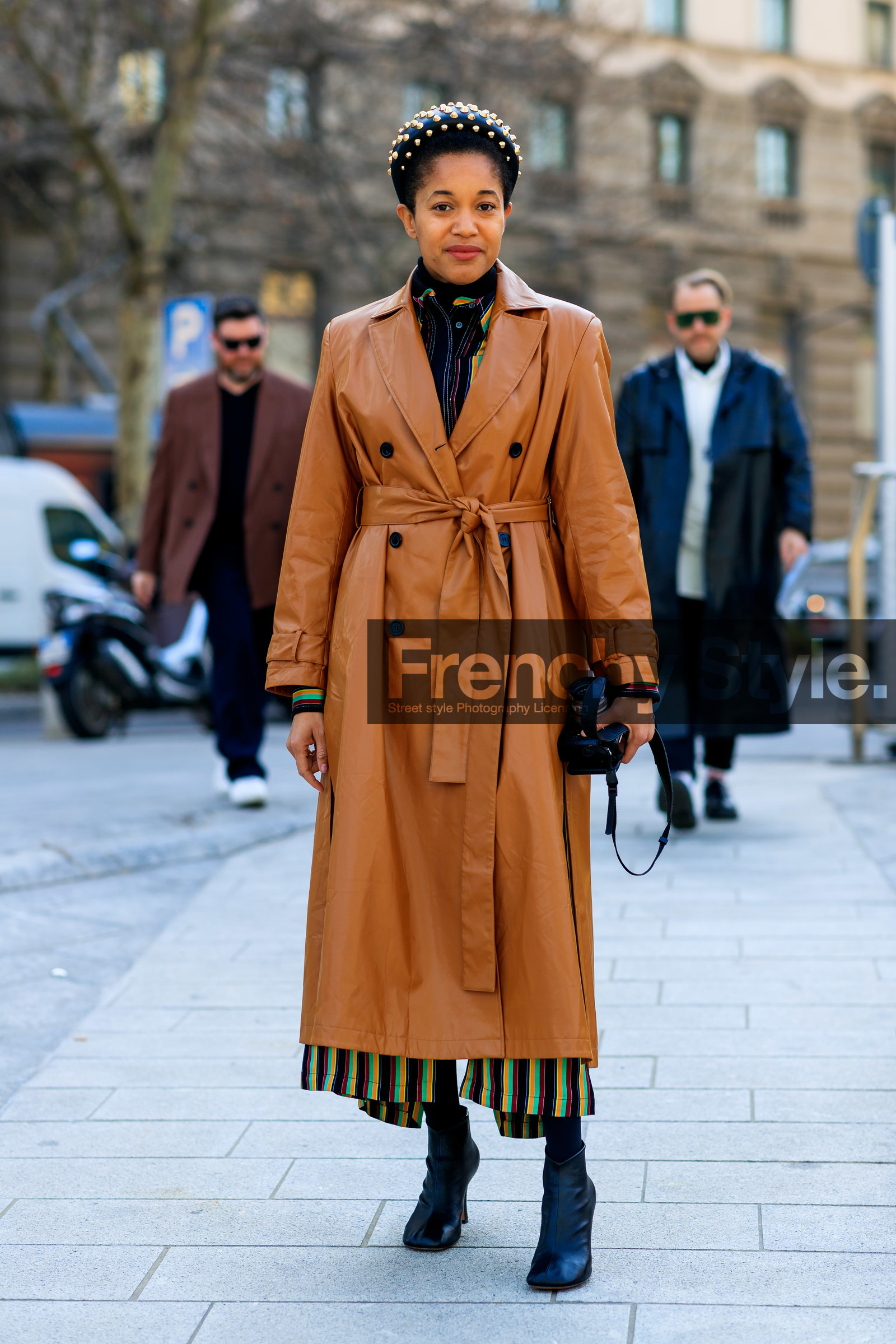 black bag, black shoes, brown coat, céline, headband, leather bag, leather coat, leather shoes, prada, tamu mcpherson, MILAN, MFW, fashion week, frenchystyle, FW, jonathan paciullo, street style, AUTUMN WINTER 2019-2020, AW 19-20, FALL WINTER 2019-2020, FW 19-20, vertical, full length