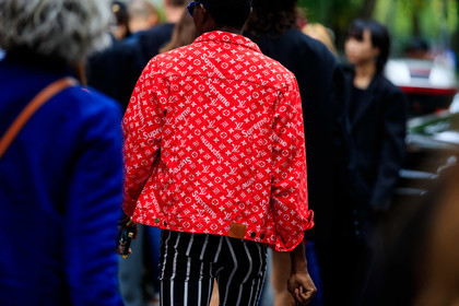 back details, red jacket, monogrammed jacket, louis vuitton jacket, denim jacket, supreme jacket, street style, jonathan paciullo, FW, frenchystyle, fashion week, MFW, MILAN, SPRING SUMMER 2020, SS 20