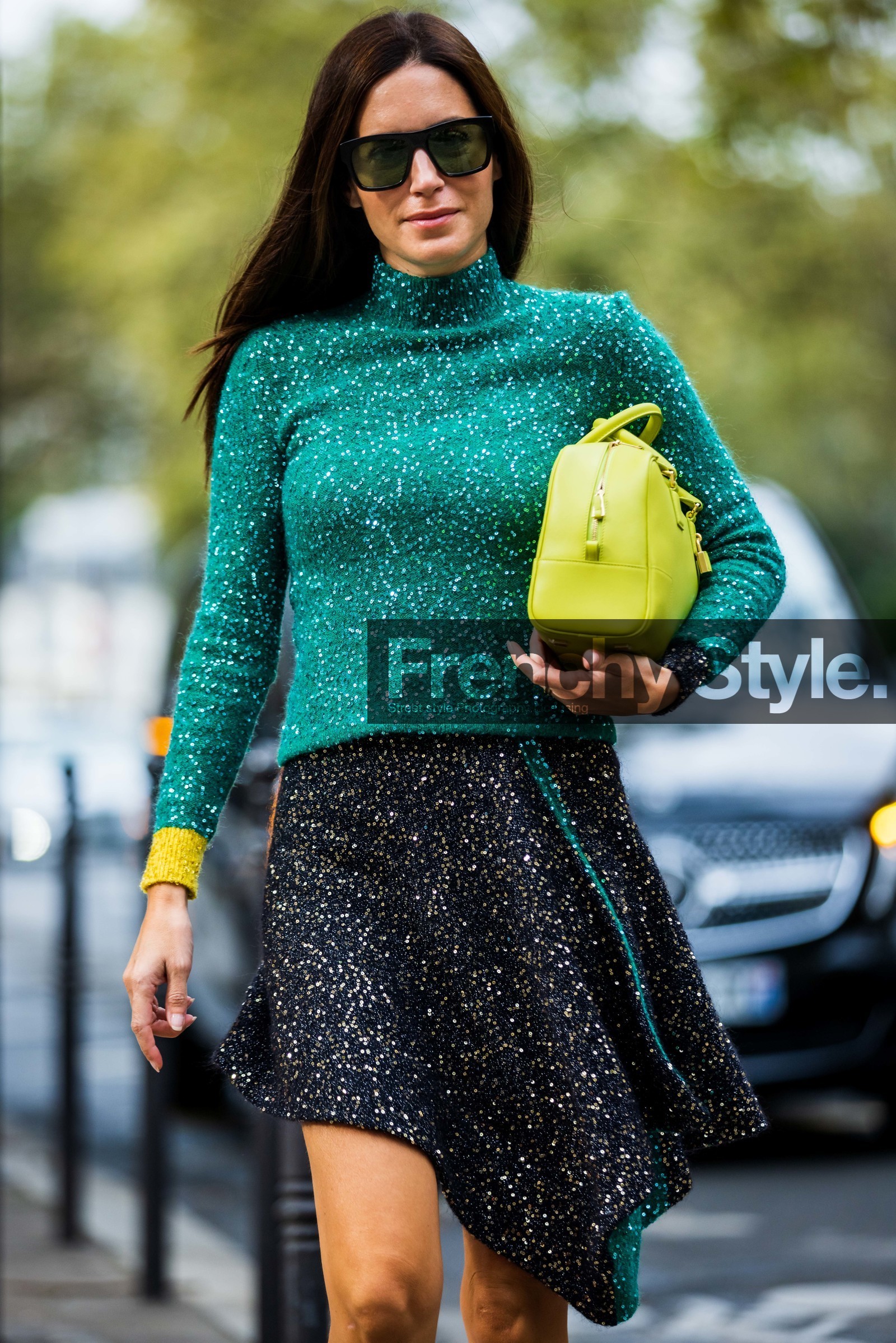 asymetrical skirt, bag, black skirt, black sunglasses, Gala Gonzalez, green knitwear, green turtleneck, knitwear, leather bag, loewe bag, sequins, skirt, sunglasses, turtleneck, yellow bag, street style, jonathan paciullo, FW, frenchystyle, fashion week, PFW, PARIS, SPRING SUMMER 2022, SS 22, vertical, atmosphere details