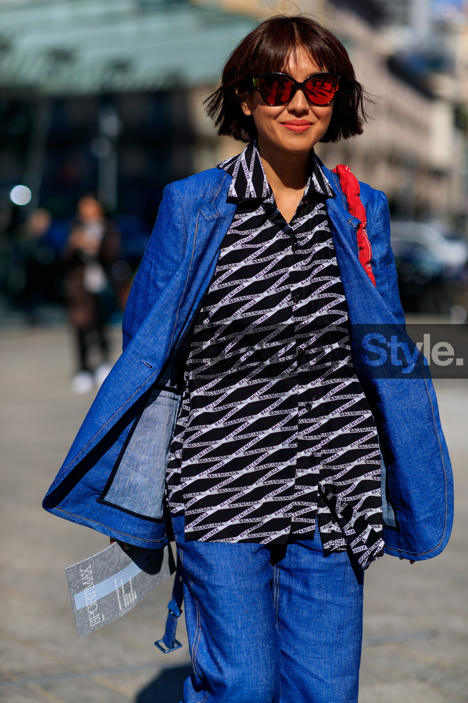 black shirt, blazer, blue denim, denim jacket, denim pants, graphic shirt, jeans, liz yu, printed shirt, sportmax, sunglasses, trousers, MILAN, MFW, fashion week, frenchystyle, FW, jonathan paciullo, street style, AUTUMN WINTER 2019-2020, AW 19-20, FALL WINTER 2019-2020, FW 19-20, vertical, atmosphere details, detail